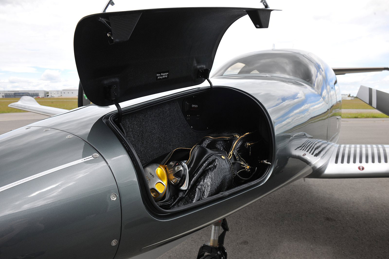 DA62-trunk